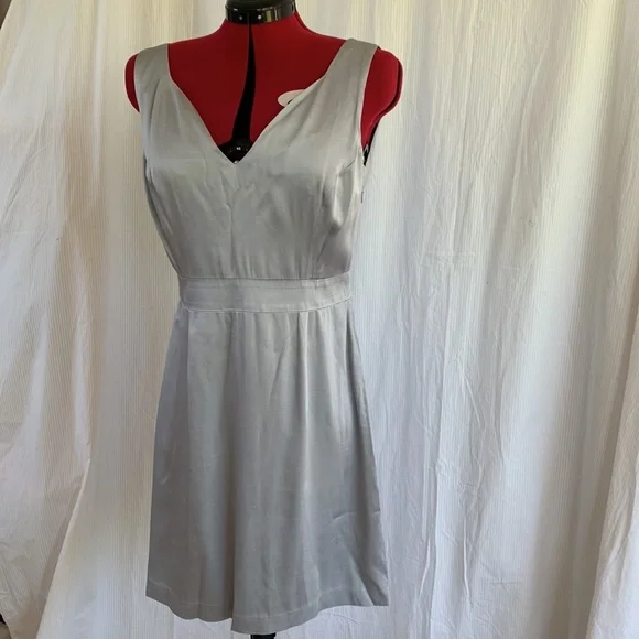 REVIEW dove grey bow cocktail dress - Picture 4 of 14